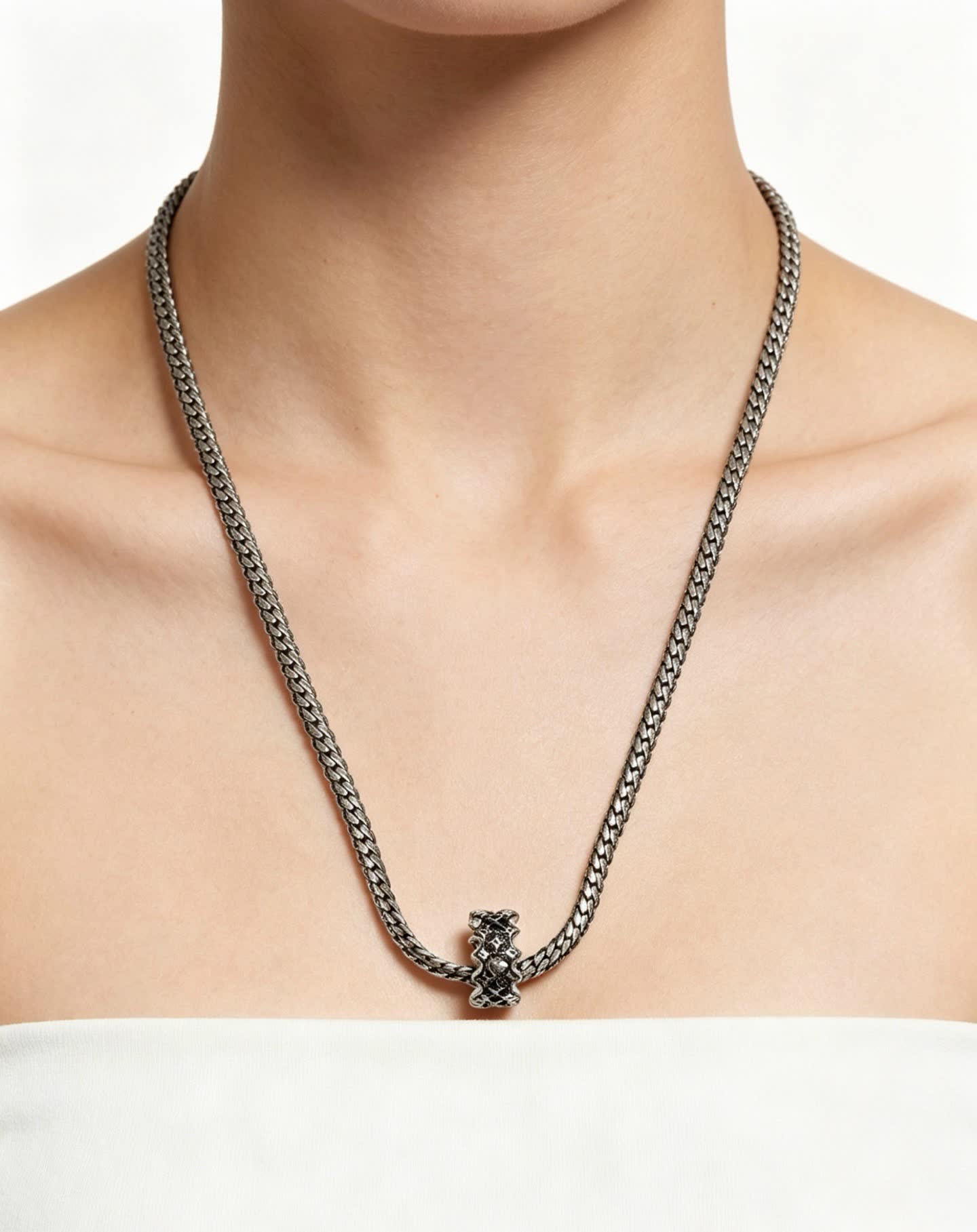 Louis Vuitton Silver Chain Necklace with Flower Pendant